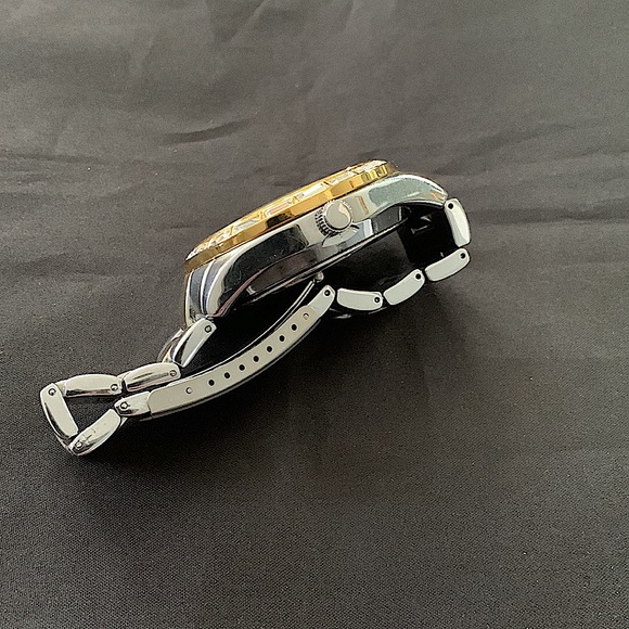 Chico's Women's Ladies Gold & Silver Pave Crystal Bezel Oversized Wristwatch - Picture 4 of 4